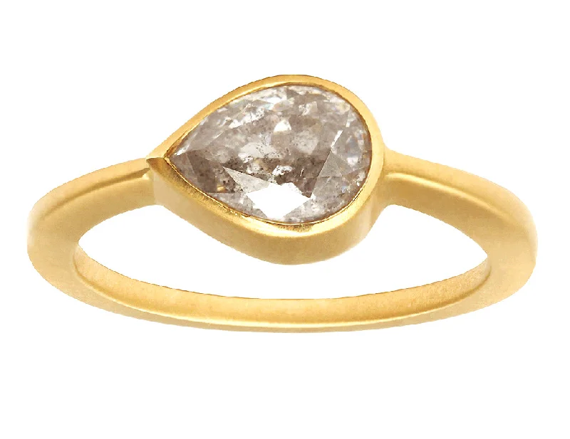 Exclusive Jewelry Sale – Limited-Time Discounts 1.50ct Pear Grey Diamond & Yellow Gold Bezel Ring Exclusive Jewelry Sale – Limited-Time Discounts 1.50ct Pear Grey Diamond & Yellow Gold Bezel Ring
