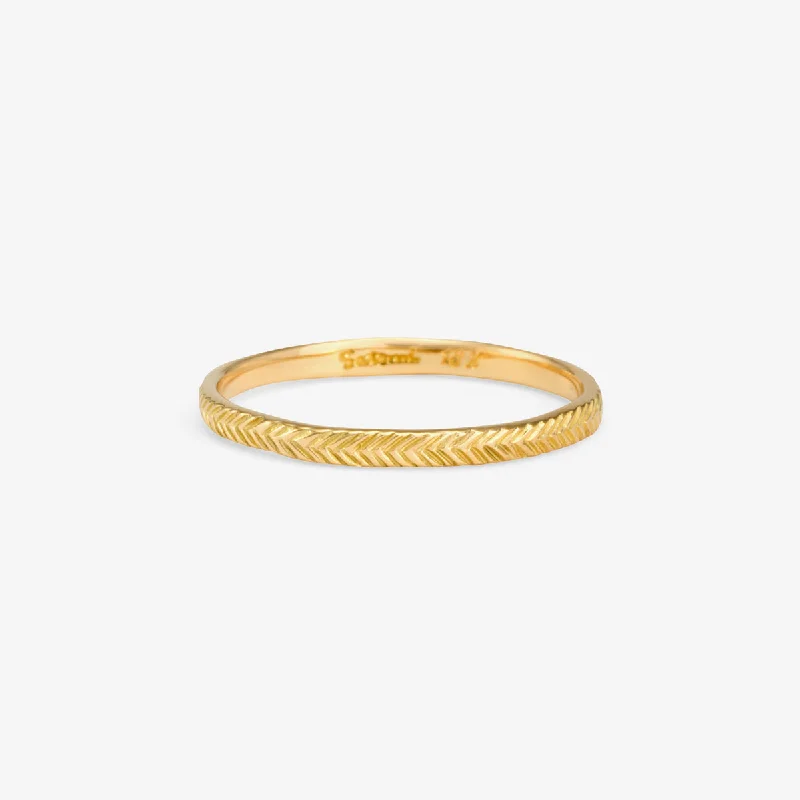 Shop Dazzling Jewelry At The Best Prices R7302 | 1.75mm Herringbone Band