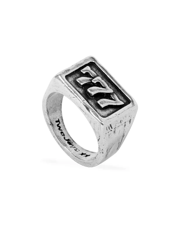Sparkle On A Budget – Fine Jewelry For Less 777 Ring