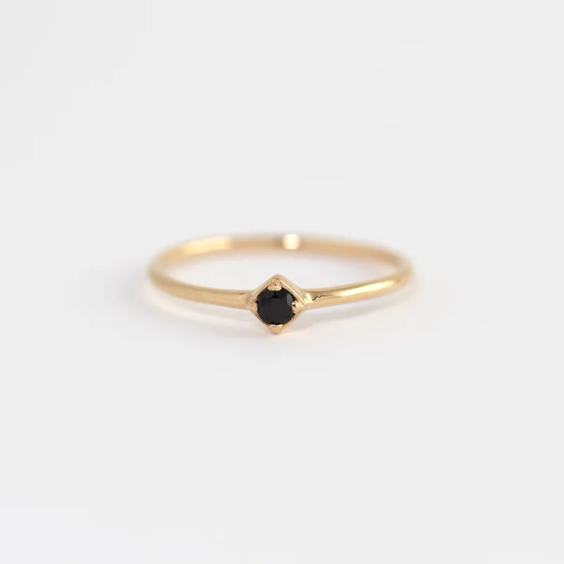 Modern Statement Jewelry For Bold Styling Laura Black Onyx Band