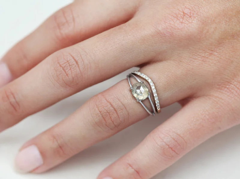 Exclusive Jewelry Markdowns – Limited-Time Offer Oval Mughal Grey Diamond Ring