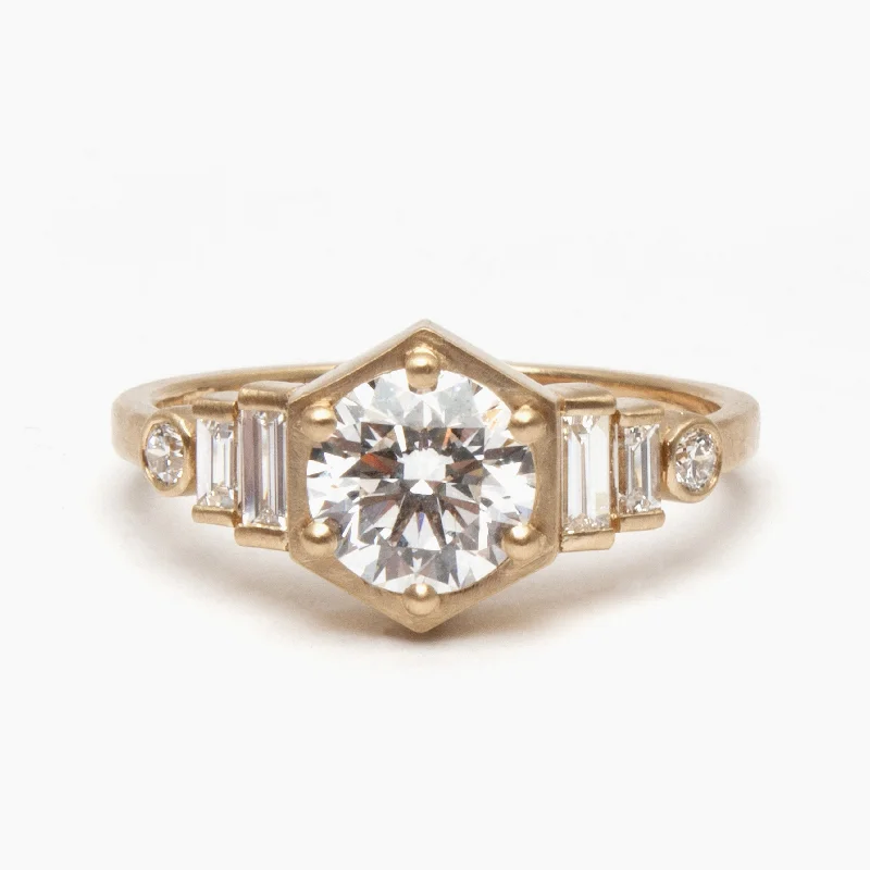 Grab Exquisite Jewelry At The Lowest Prices Solis ring