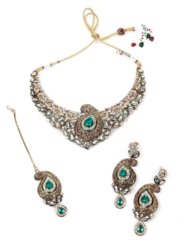 Seasonal Jewelry Deals – Elevate Your Style Odette Women Green Metal Necklace