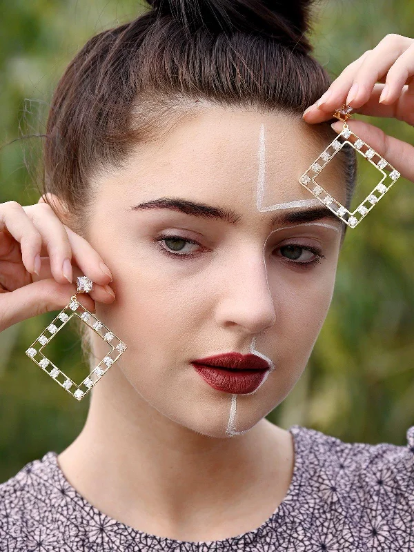 Grab Exquisite Jewelry At The Lowest Prices Odette Women Blue Metal Earrings
