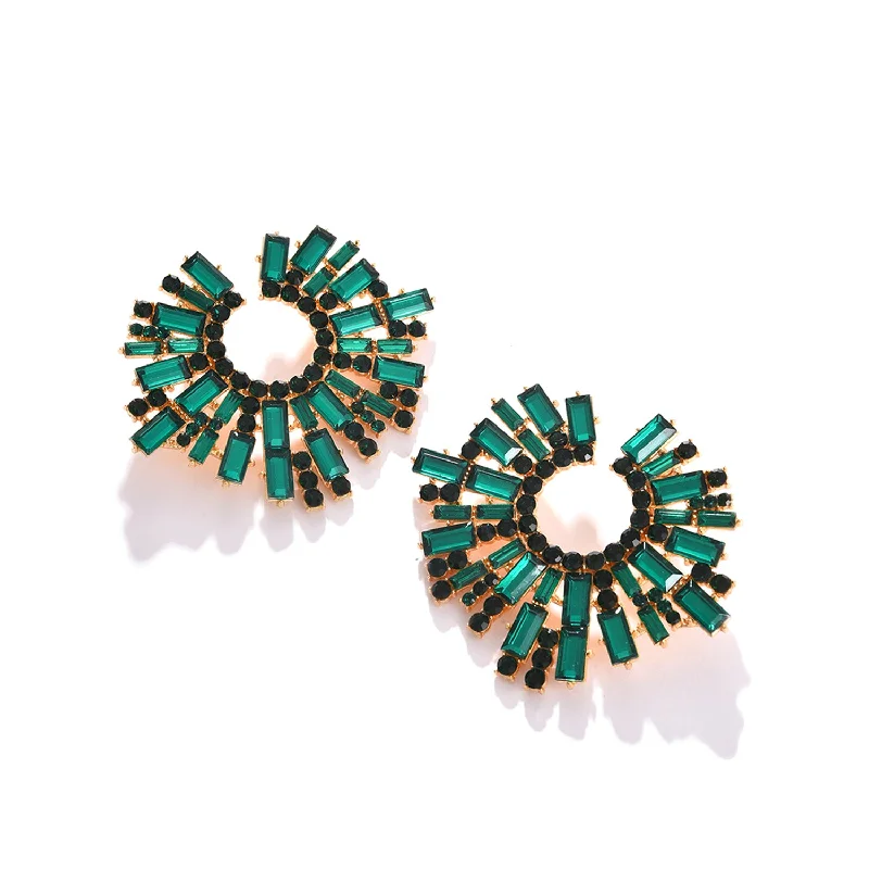 Bohemian-Inspired Jewelry For Free-Spirited Fashion Green Color Gold Plated Designer Stone Stud For Women's Bohemian-Inspired Jewelry For Free-Spirited Fashion Green Color Gold Plated Designer Stone Stud For Women's