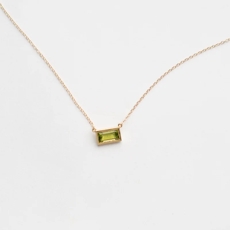 High-End Sparkle, Low-End Prices – Jewelry Sale Live Didi Necklace with Peridot