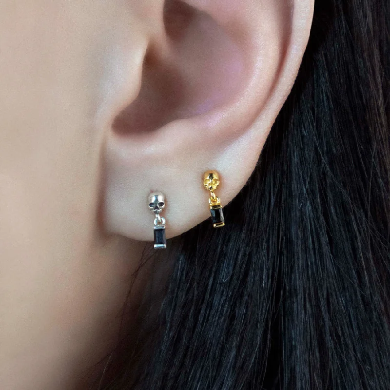 Unique Jewelry Designs Now At Discounted Rates BEAUX. Tiny Skull & Black Spinel Stud Earrings - Gold Unique Jewelry Designs Now At Discounted Rates BEAUX. Tiny Skull & Black Spinel Stud Earrings - Gold