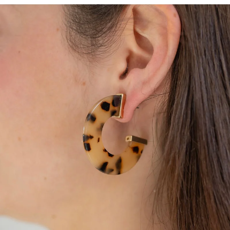 Affordable Glamour – Premium Jewelry At Special Prices Caramel and Mocha Resin Hoops Affordable Glamour – Premium Jewelry At Special Prices Caramel and Mocha Resin Hoops