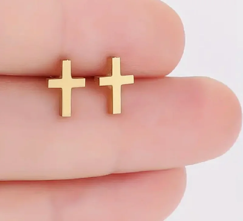 Bold And Beautiful Jewelry Now At Irresistible Prices Gold Cross Studs