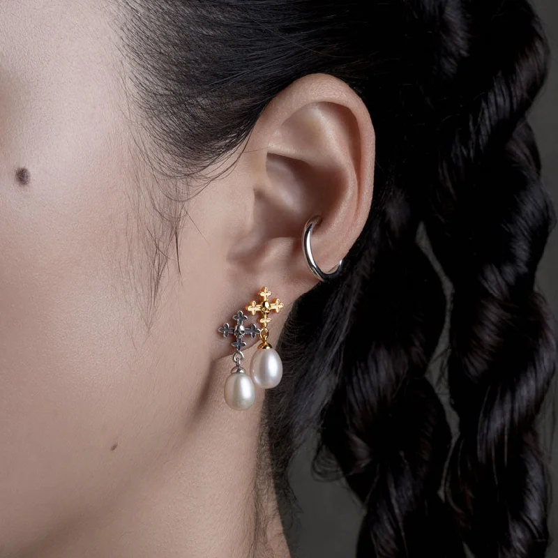 Shop Dazzling Jewelry At The Best Prices OPHELIA. Medieval Cross Stud Earrings - Gold Shop Dazzling Jewelry At The Best Prices OPHELIA. Medieval Cross Stud Earrings - Gold