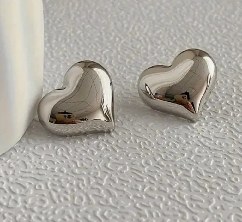 Exclusive Jewelry Discounts – Shop Now For Savings Silver Puffy Heart Studs
