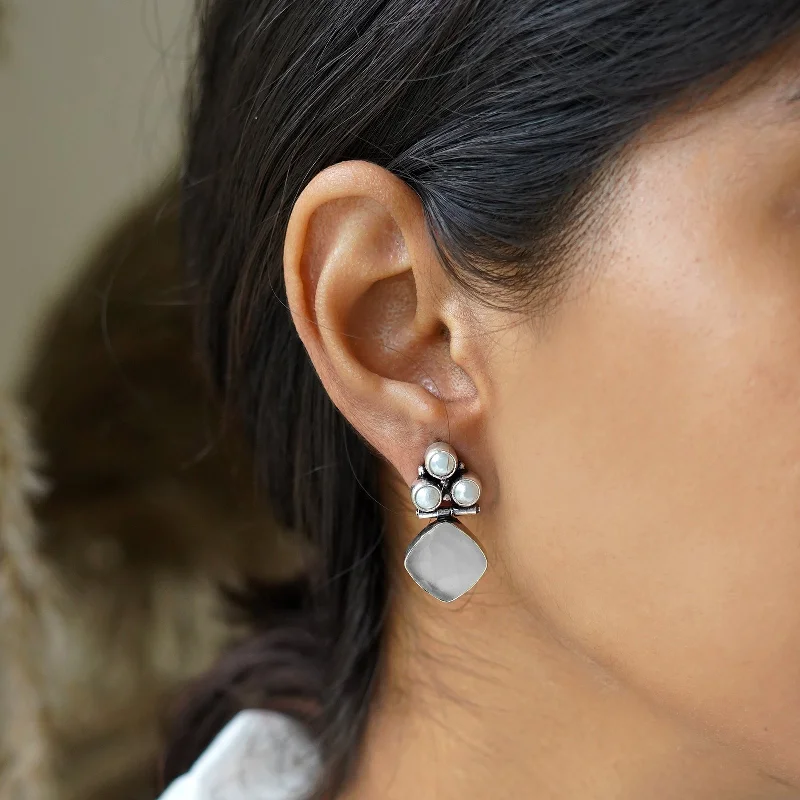 Bold And Beautiful Jewelry Now At Irresistible Prices Teejh Delisha White Stone Silver Oxidised Stud Earrings Bold And Beautiful Jewelry Now At Irresistible Prices Teejh Delisha White Stone Silver Oxidised Stud Earrings