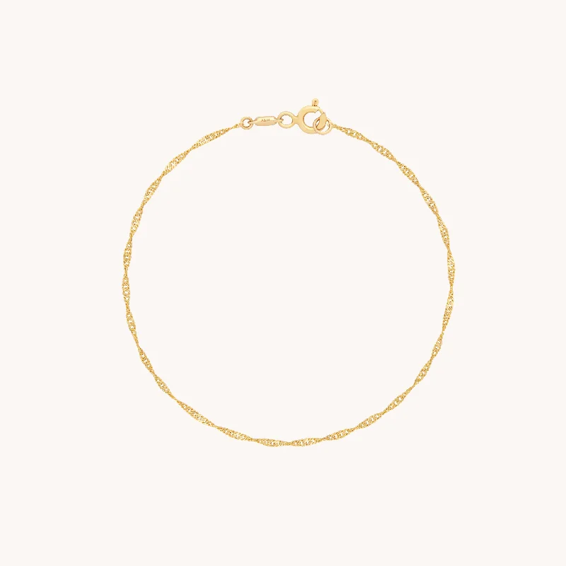 Timeless Jewelry Styles At Wallet-Friendly Prices Astrid Chain Bracelet in Solid Gold Timeless Jewelry Styles At Wallet-Friendly Prices Astrid Chain Bracelet in Solid Gold