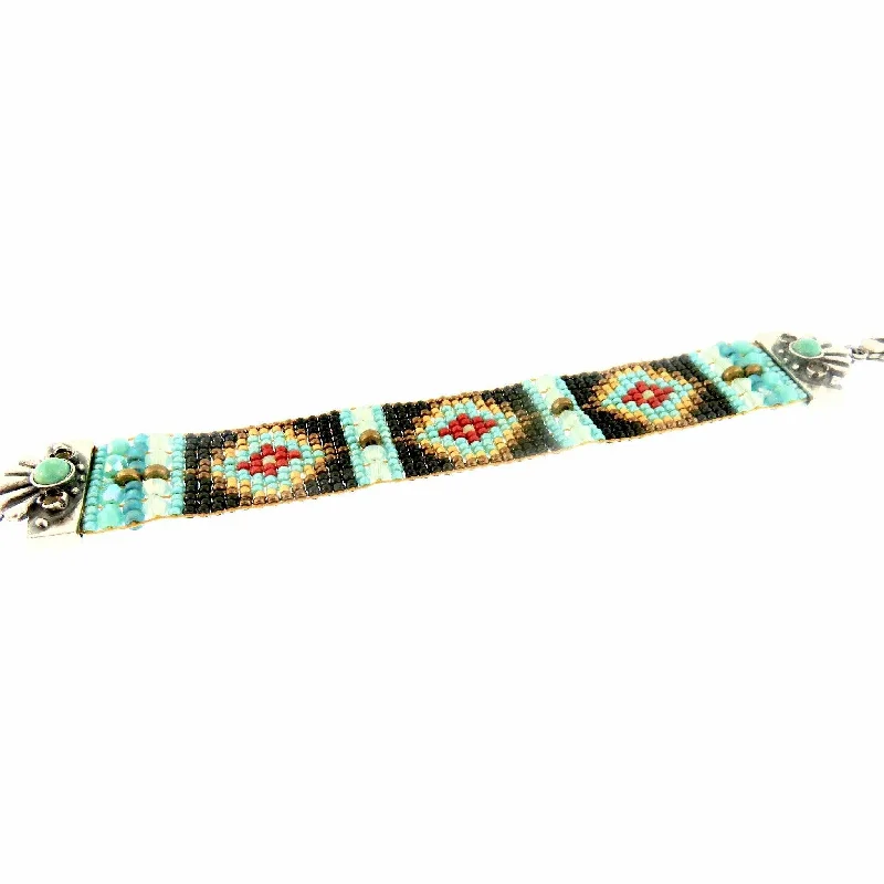 Handcrafted Jewelry Sale – Unique Designs At Low Prices Chili Rose Three Diamond Turquoise -Jet -Sunflower-Turquoise Tip Handcrafted Jewelry Sale – Unique Designs At Low Prices Chili Rose Three Diamond Turquoise -Jet -Sunflower-Turquoise Tip