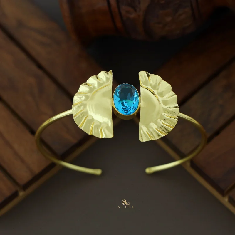 Your Dream Jewelry At Dream Prices Diora Glossy Oval Dual Semi Circle Golden Plated Bangle Your Dream Jewelry At Dream Prices Diora Glossy Oval Dual Semi Circle Golden Plated Bangle