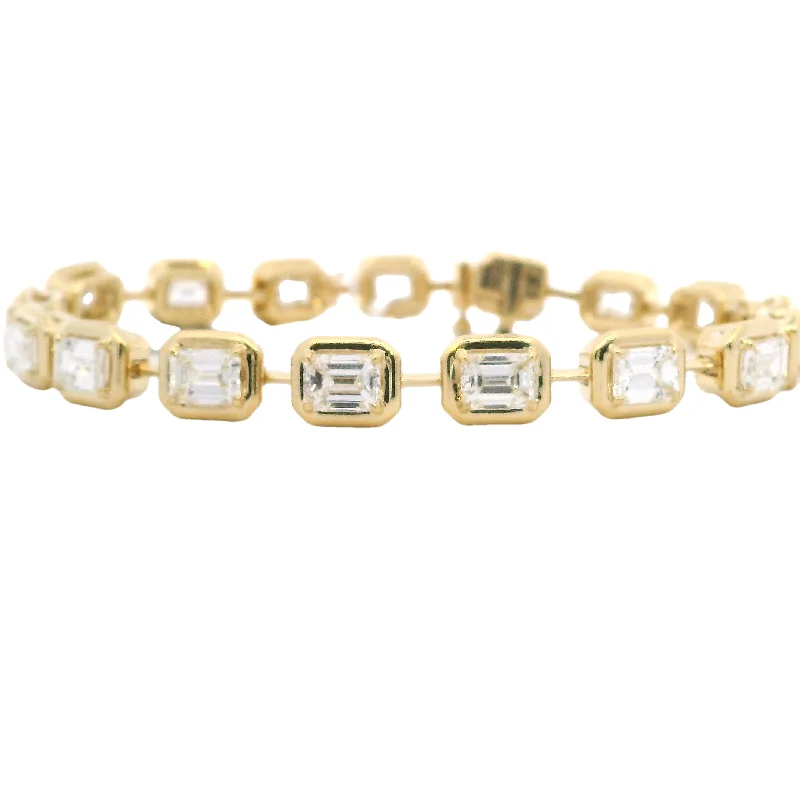 Premium Jewelry Now Available At Special Discounts Emerald-Cut Diamond Bar Bracelet in 18kt Yellow Gold