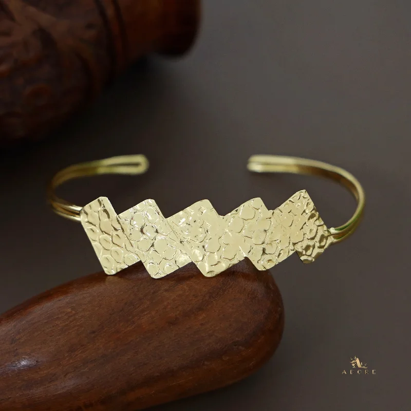 Luxury Handcrafted Jewelry For Elegant Looks Golden 5 Textured Rectangle Stack Bangle Luxury Handcrafted Jewelry For Elegant Looks Golden 5 Textured Rectangle Stack Bangle