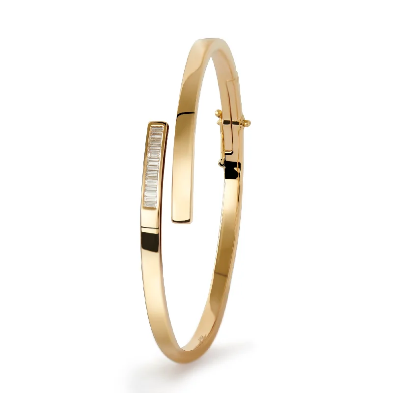 Flash Sale On Stunning Jewelry – Don't Miss Out Golden Spiral Bangle with Inlaid Baguette Diamonds Flash Sale On Stunning Jewelry – Don't Miss Out Golden Spiral Bangle with Inlaid Baguette Diamonds