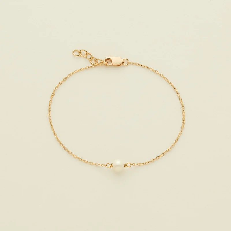 Timeless Beauty, Unbeatable Deals – Jewelry Sale On Pearl Bracelet