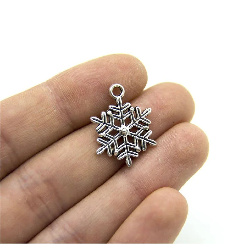 Fashion-Forward Jewelry At Incredible Prices 20 units antique sliver snowflake finding jewelry finding suppliers D-3-244 Fashion-Forward Jewelry At Incredible Prices 20 units antique sliver snowflake finding jewelry finding suppliers D-3-244