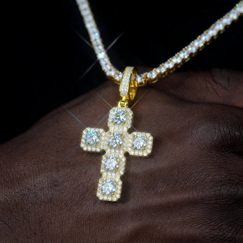 Jewelry Flash Sale – Stylish Designs At Unbeatable Rates 8.0 Carat VVS Moissanite Gemstone Cross Necklace In 18K Gold