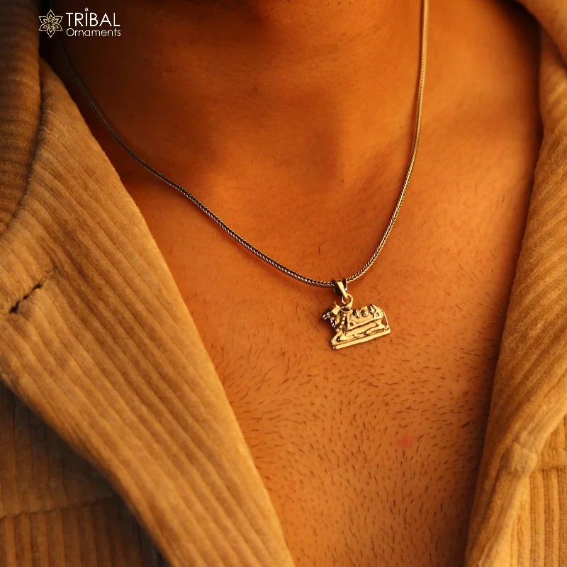 Grab Your Favorite Jewelry At The Lowest Prices 925 sterling silver Hindu idol Lord Shiva nandi maharaj pendant, excellent gifting unisex locket pendant jewelry nsp460 Grab Your Favorite Jewelry At The Lowest Prices 925 sterling silver Hindu idol Lord Shiva nandi maharaj pendant, excellent gifting unisex locket pendant jewelry nsp460