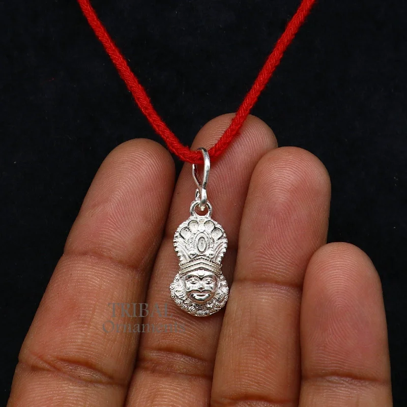 Premium Diamond Jewelry For Unforgettable Moments 925 sterling silver vintage stylish Hindu idol Khatu Shyam ji (lord krishna) Pendant, amazing design Krishna pendant gifting jewelry nsp563